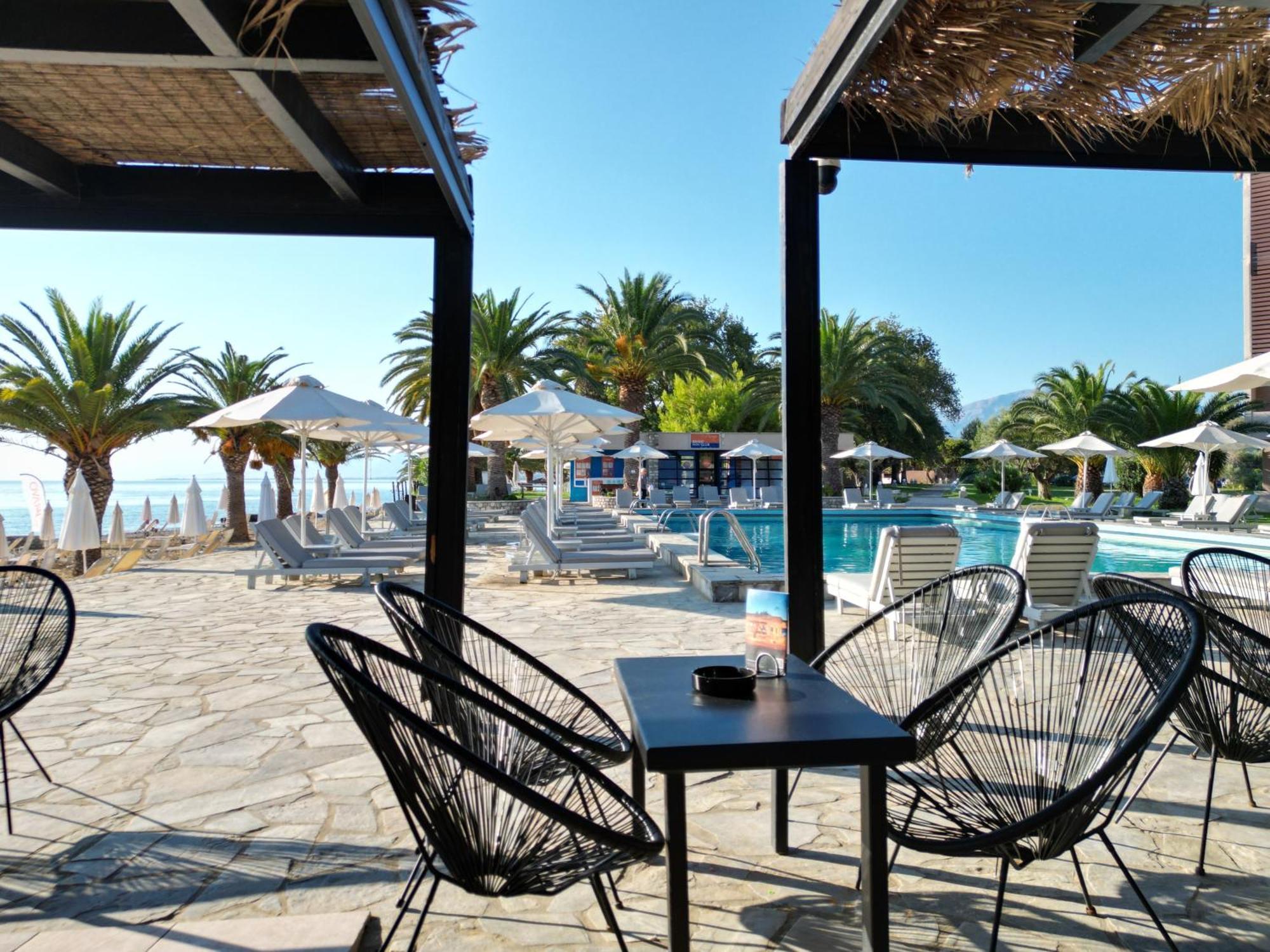 Long Beach Hotel&Resort Longos  Exterior foto