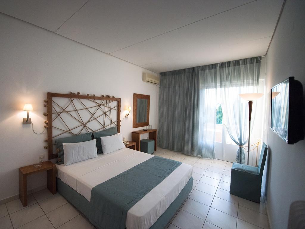Long Beach Hotel&Resort Longos  Exterior foto
