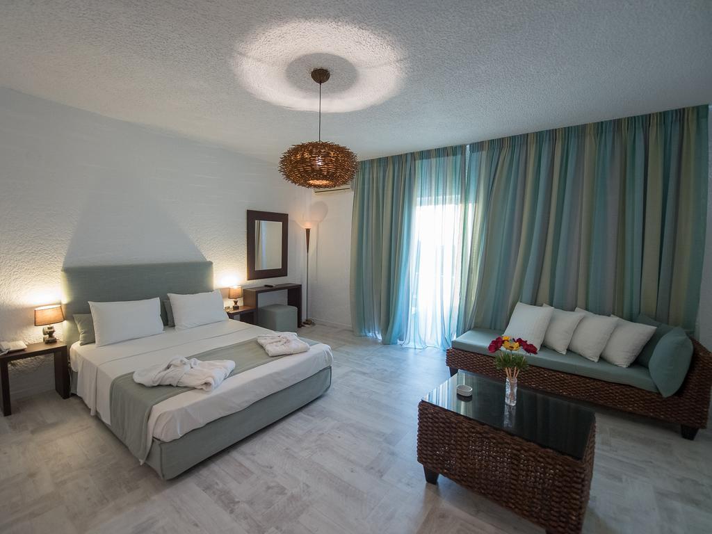 Long Beach Hotel&Resort Longos  Exterior foto
